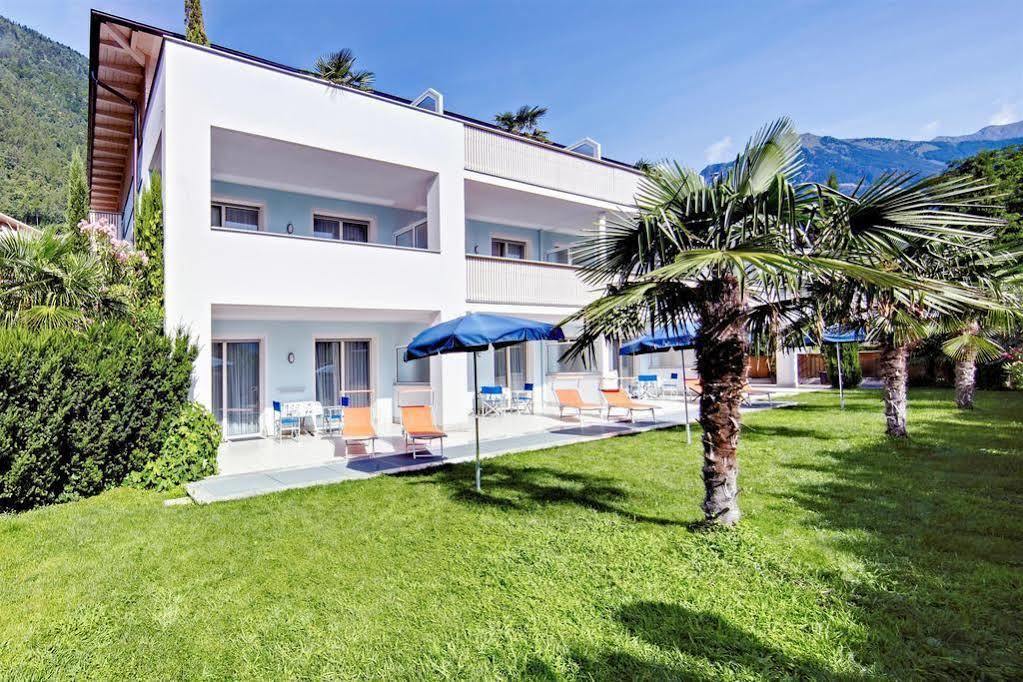 Glanzhof Hotel & Apartments Marlengo Ngoại thất bức ảnh