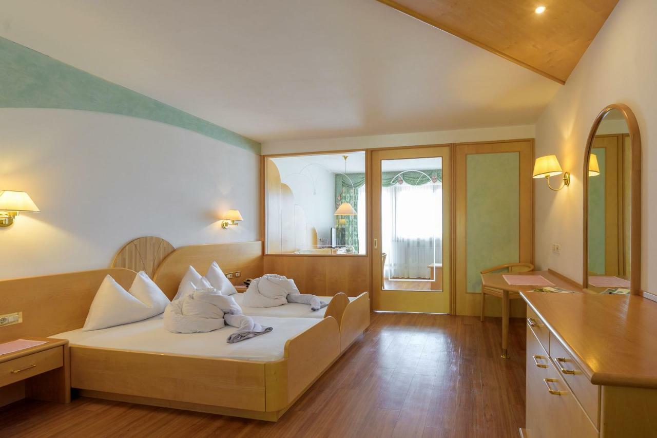 Glanzhof Hotel & Apartments Marlengo Phòng bức ảnh