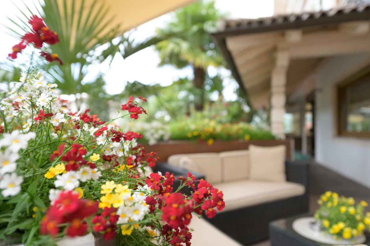 Glanzhof Hotel & Apartments Marlengo Ngoại thất bức ảnh