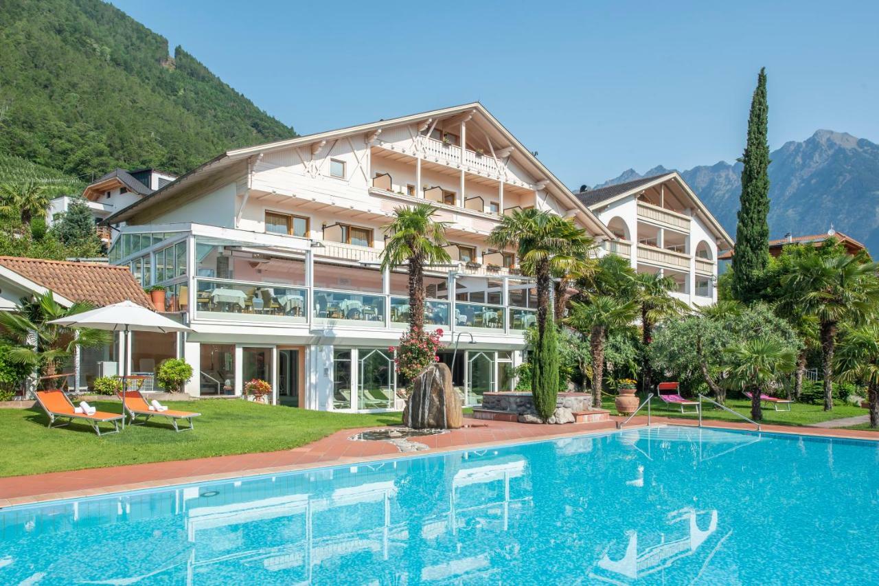 Glanzhof Hotel & Apartments Marlengo Ngoại thất bức ảnh