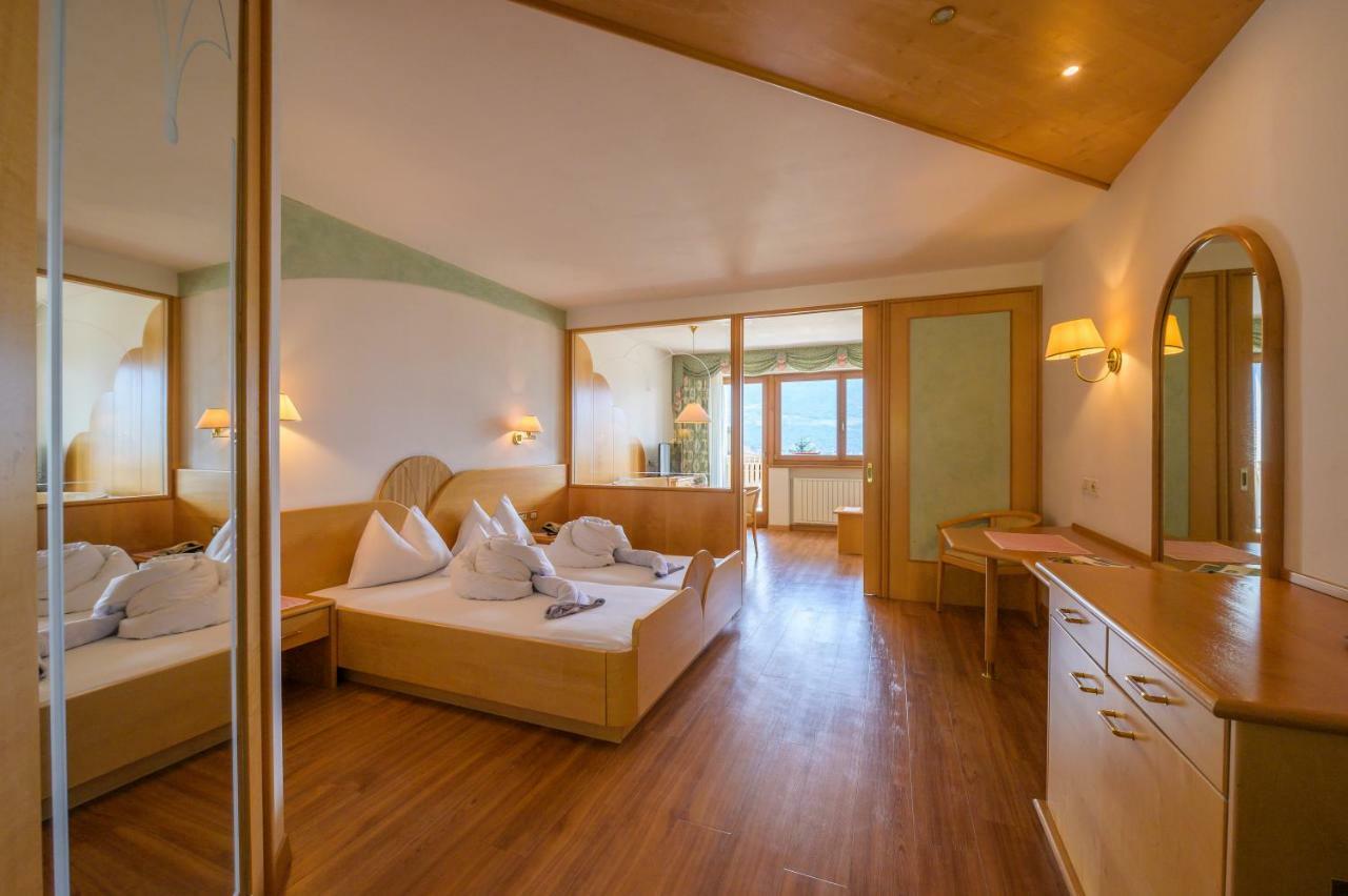 Glanzhof Hotel & Apartments Marlengo Ngoại thất bức ảnh